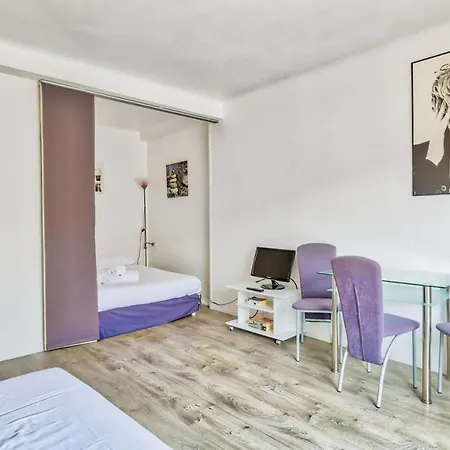شقة Great Flat With Balcony, 2 Min From The Beach By Guestready كان