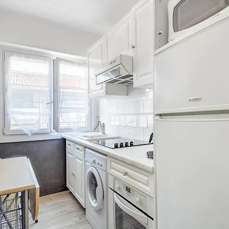 شقة Great Flat With Balcony, 2 Min From The Beach By Guestready كان