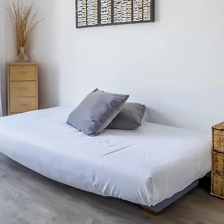 شقة Great Flat With Balcony, 2 Min From The Beach By Guestready